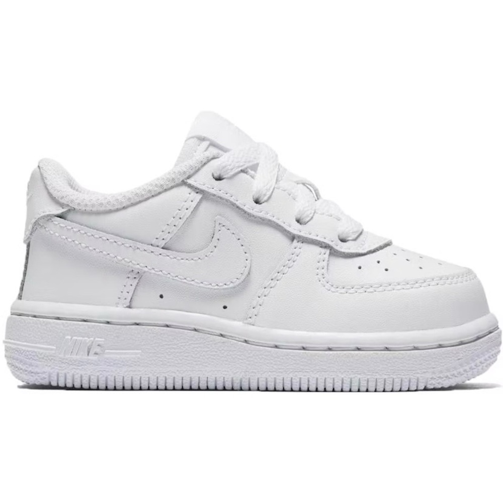 Nike Air Force 1 (toddler) white leather low sneakers. 🤍